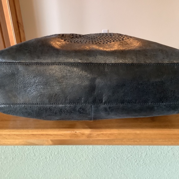 Authentic Coach Handbag Tote - Picture 4 of 4